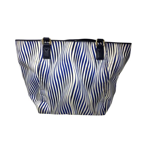 Vera Bradley Ella Tote in Blue and White Wavy Stripes - Picture 3 of 16